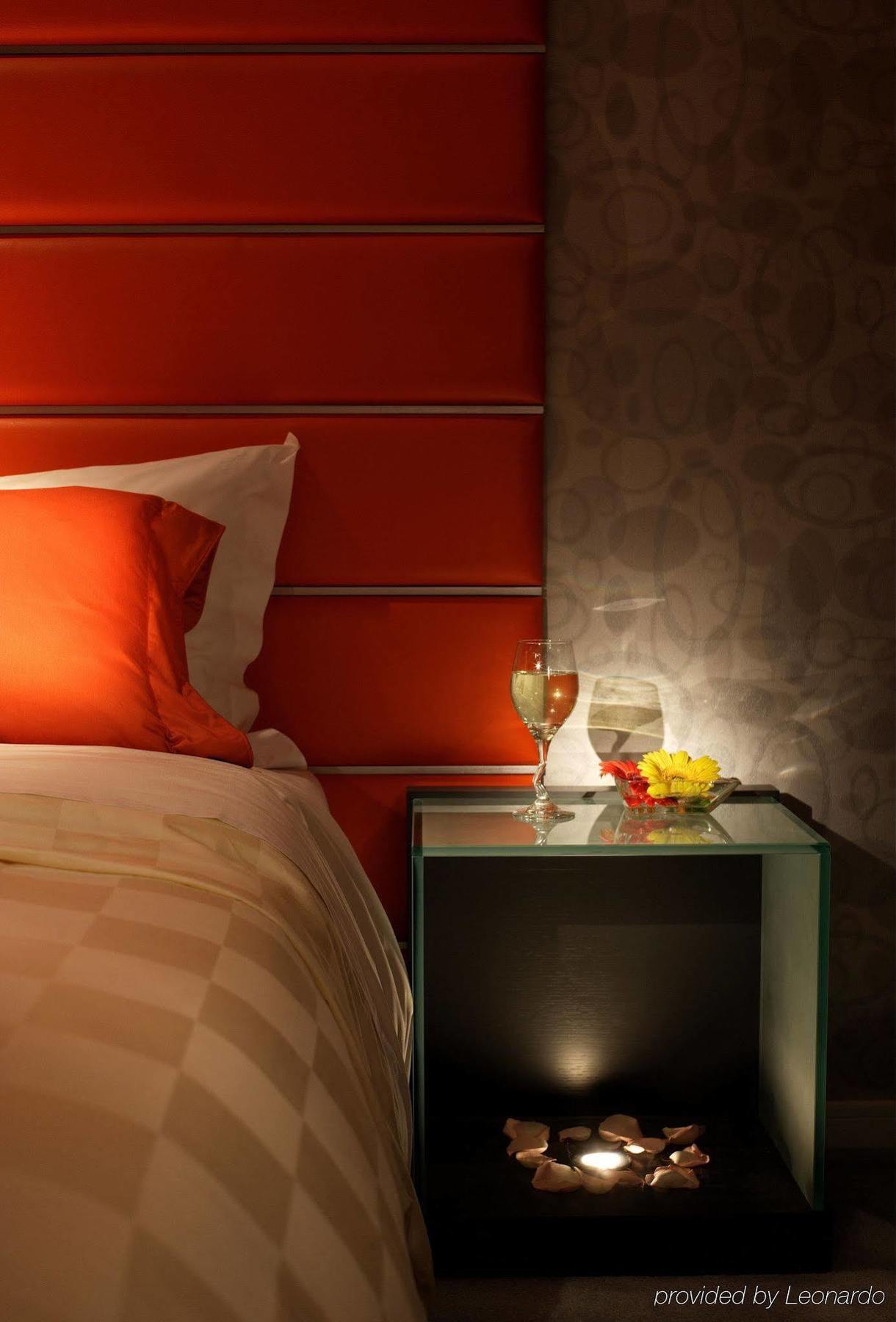Cosmo Hotel Гонконг Екстер'єр фото